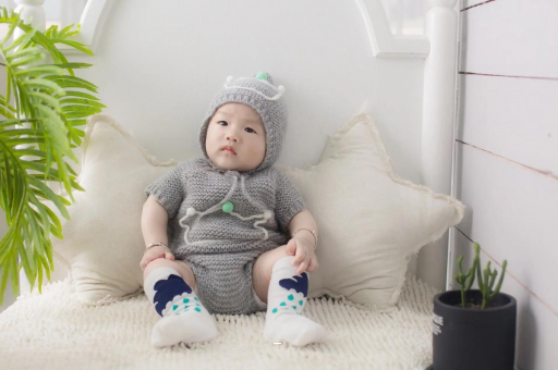 句容七个月宝宝脚长